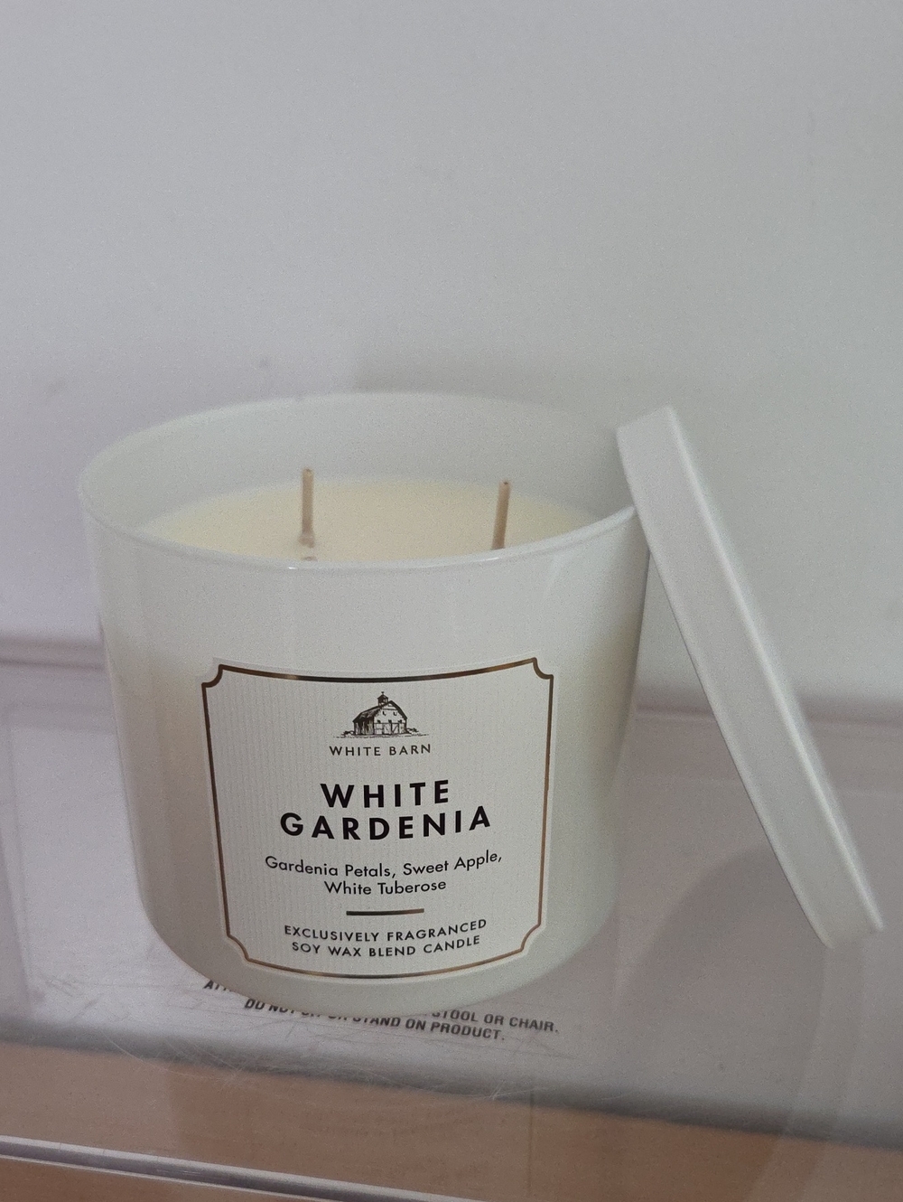 White Barn White Gardenia Two-Wick Candle - NWT